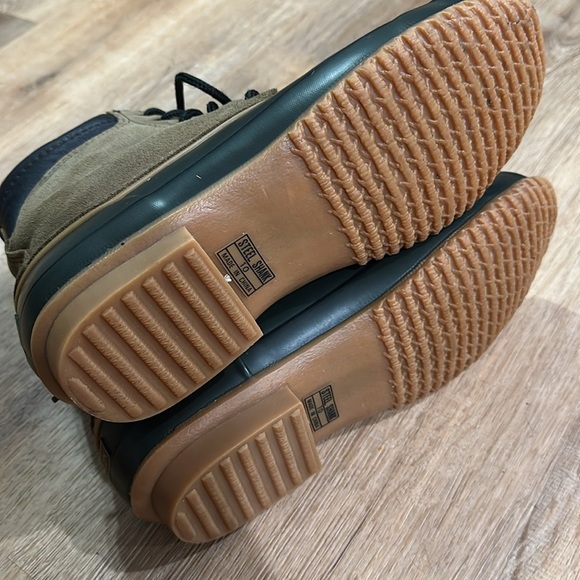 WOODSTOCK | Green and Brown Steel Shank Duck Boots - Picture 5 of 7